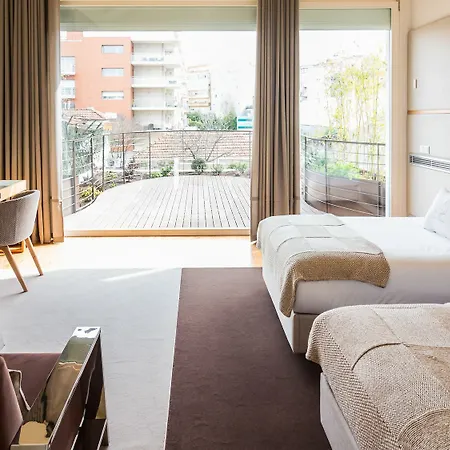 Bed & Breakfast Art Senses | &